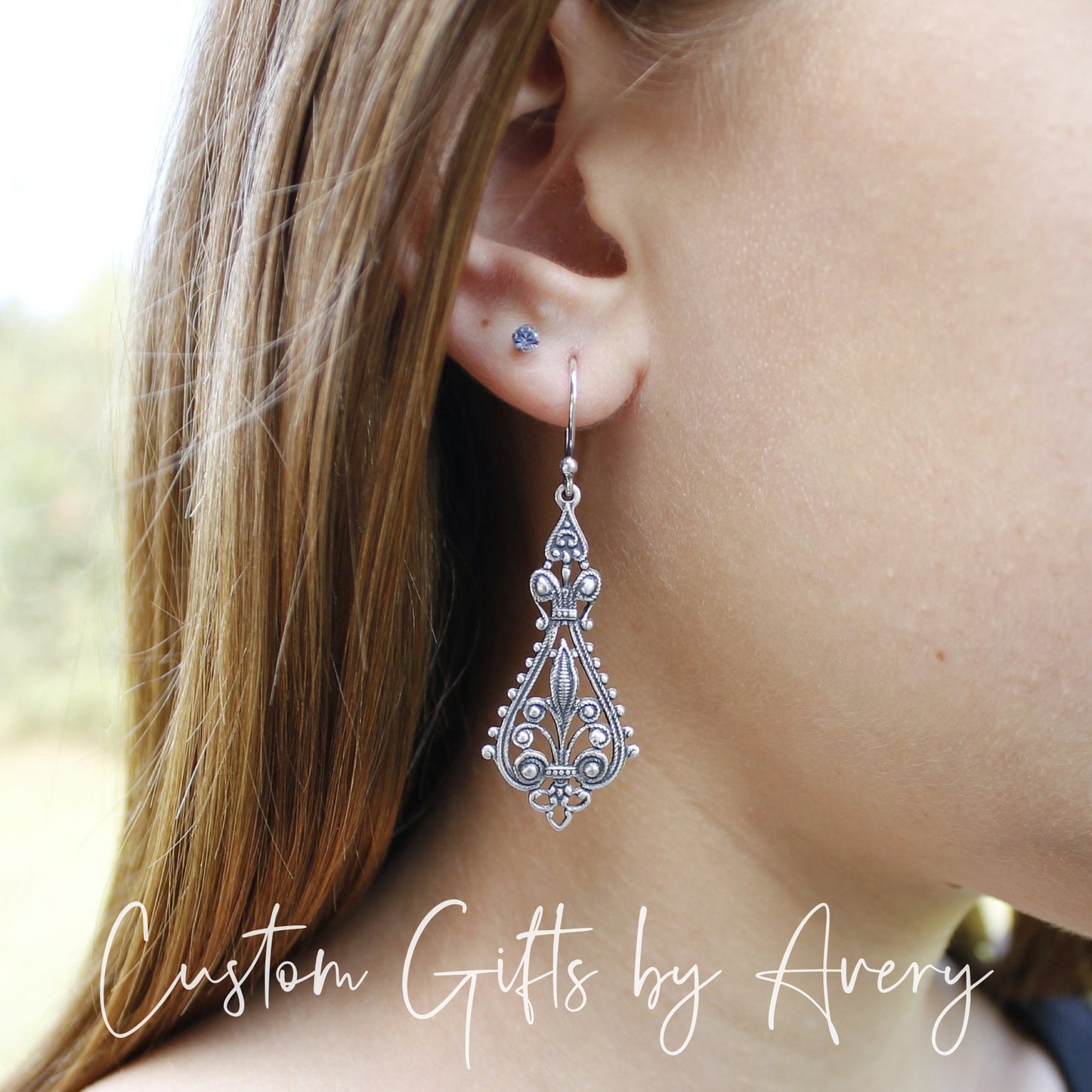 Silver Art Deco Filigree Chandelier Earrings